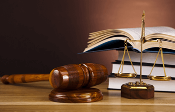 ماده ۹۴۲ قانون مدنی "نحوه تقسیم سهم ارث دو زن از شوهر"